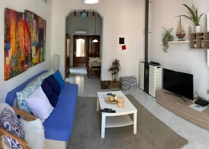 Casa Antigua Reformada Junto Al Mar